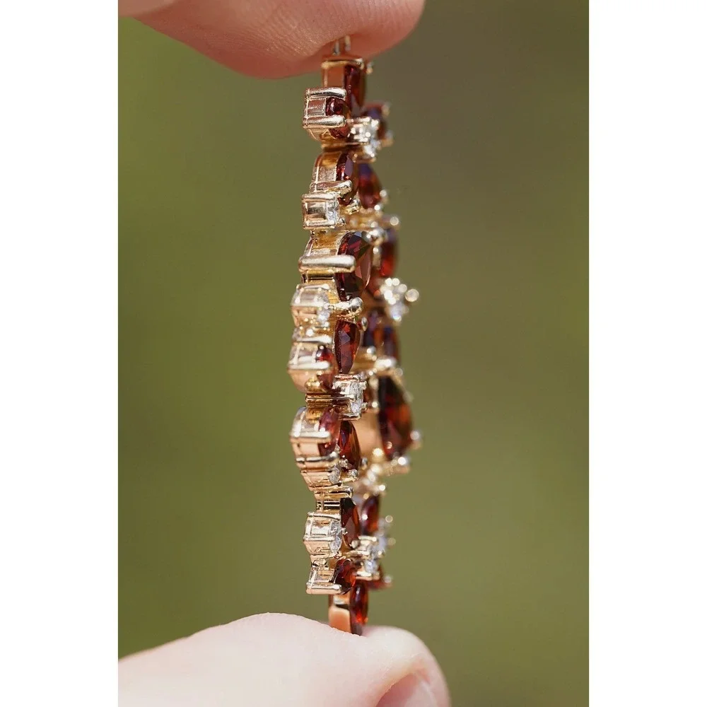 Vintage 14k Solid Yellow Gold Natural Flower Garnet & Diamond Pendant - 7.06g